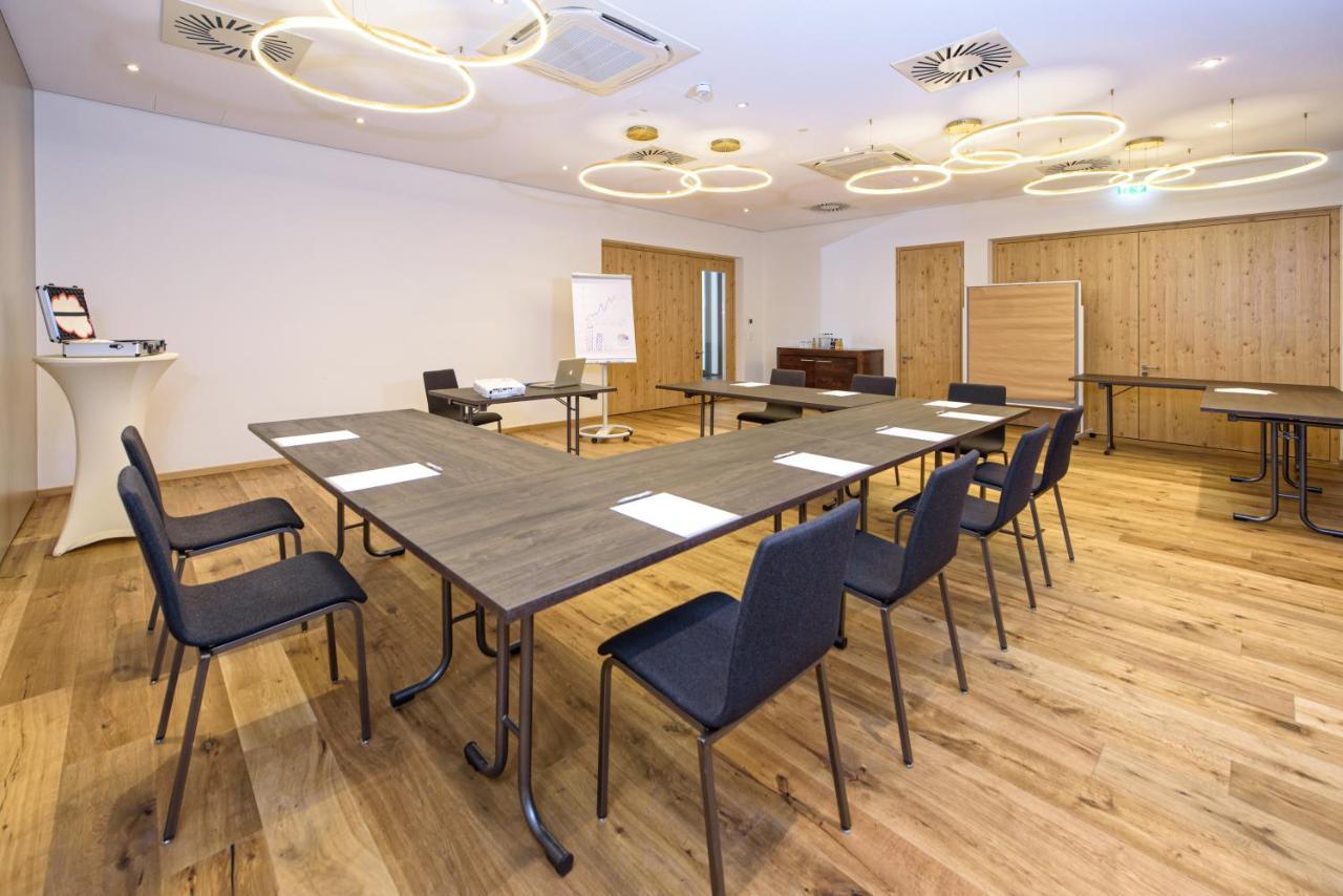 Akzent Hotel Laupheimer Hof Екстериор снимка