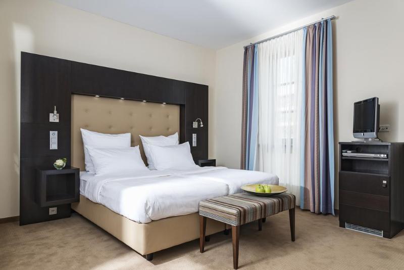 Akzent Hotel Laupheimer Hof Екстериор снимка