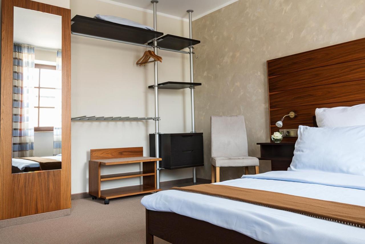 Akzent Hotel Laupheimer Hof Екстериор снимка